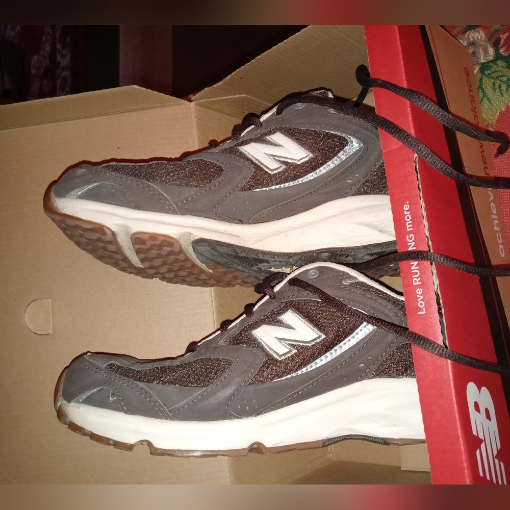 Tennis/Running/Walking Shoes - Picture 2 of 3